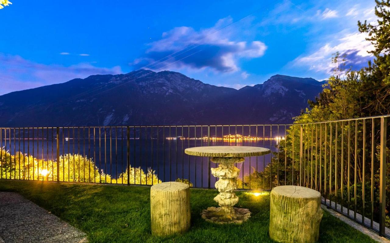 Hotel La Gardenia & Villa Oleandra Limone sul Garda Exterior photo